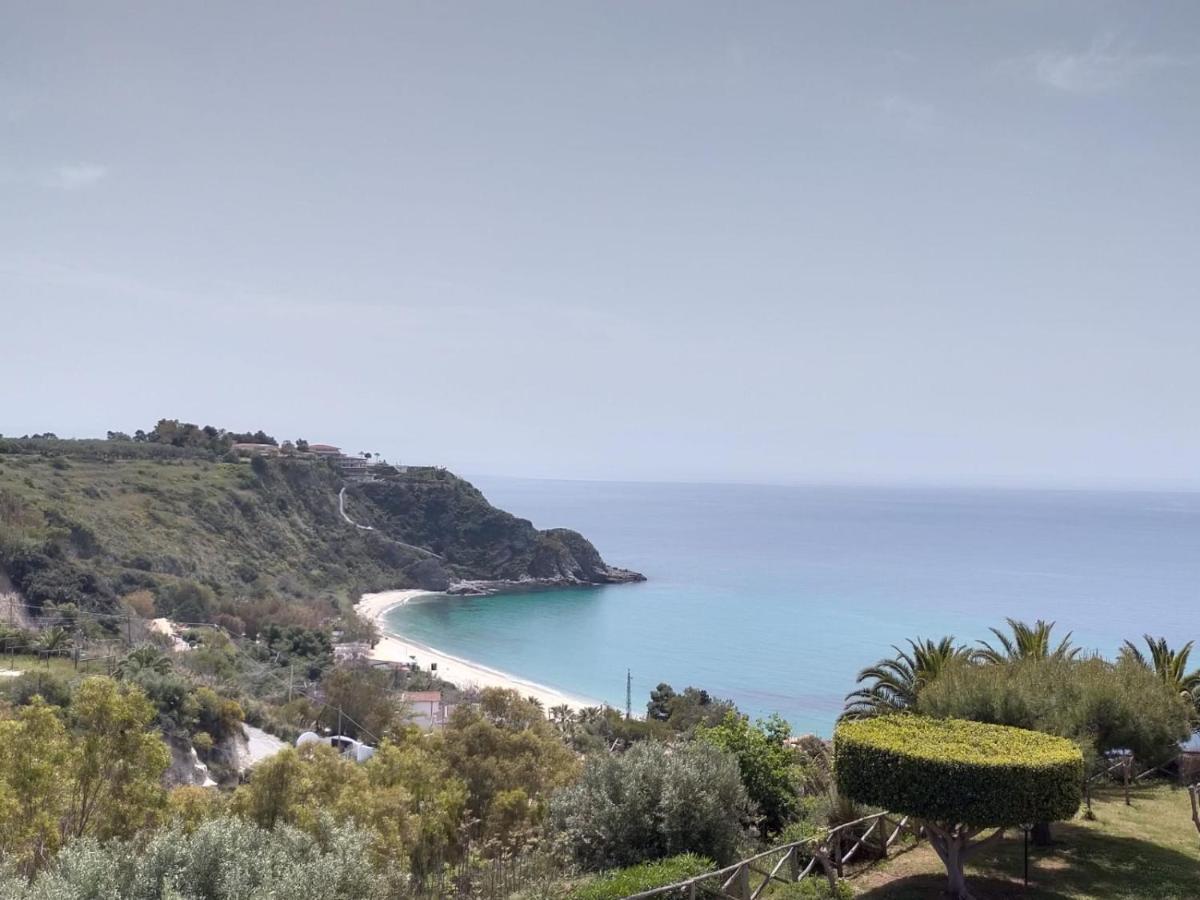 Residence Esmeraldo Capo Vaticano Eksteriør billede