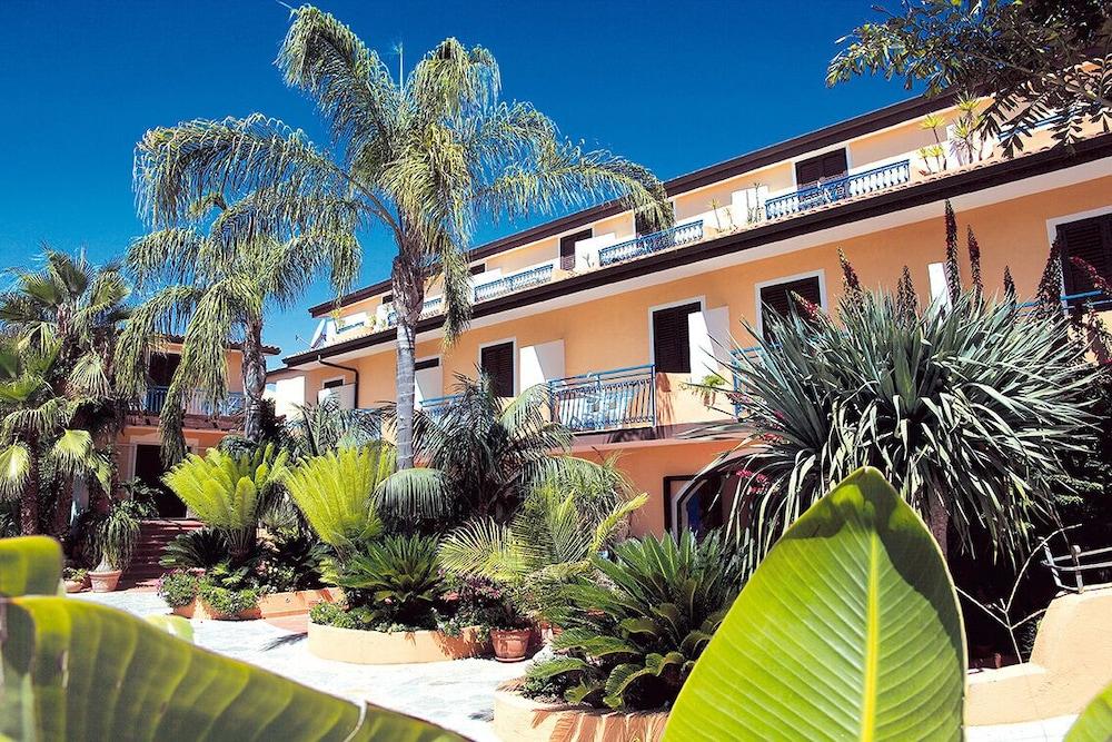 Residence Esmeraldo Capo Vaticano Eksteriør billede
