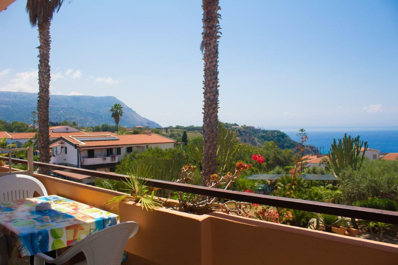 Residence Esmeraldo Capo Vaticano Eksteriør billede